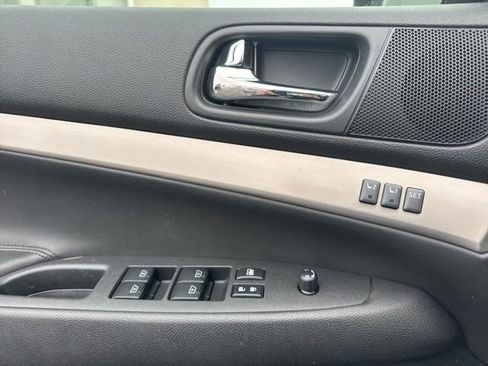 Used 2013 INFINITI G37 x w/ Premium Pkg image 13