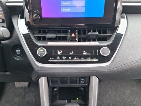 Used 2024 Toyota Corolla Cross LE image 17