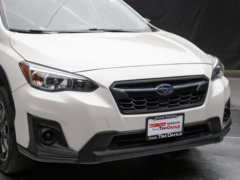 Used 2019 Subaru Crosstrek 2.0i image 3
