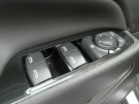Certified 2024 Chevrolet Equinox Premier AWD/4WD image 25