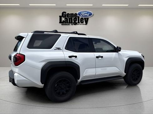 Used 2025 Toyota 4Runner TRD Off-Road Premium AWD/4WD image 16
