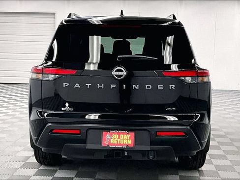 New 2026 Nissan Pathfinder SV w/ SV Premium Package AWD/4WD image 5