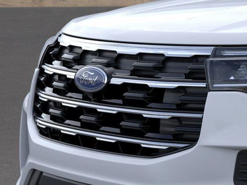 New 2026 Ford Explorer Active image 18