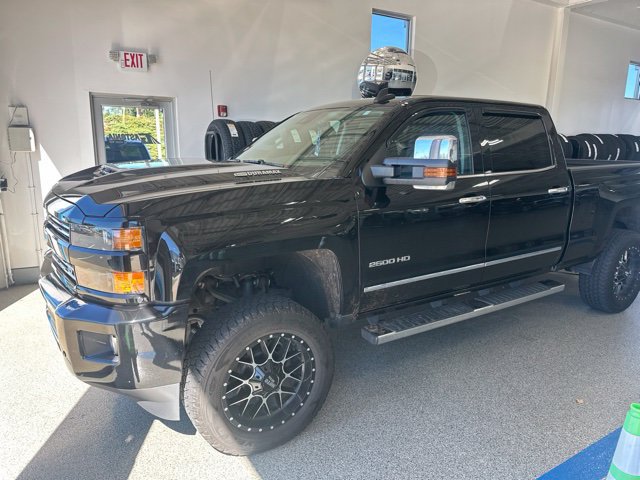 Used 2019 Chevrolet Silverado 2500 LTZ w/ Duramax Plus Package AWD/4WD image 3