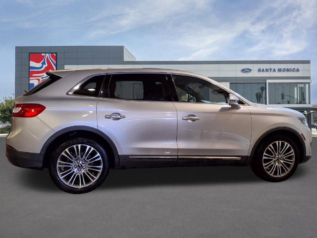 Used 2018 Lincoln MKX Reserve FWD image 27