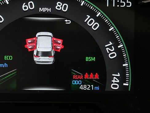 Used 2025 Toyota RAV4 XLE Premium w/ Weather Package AWD/4WD image 17