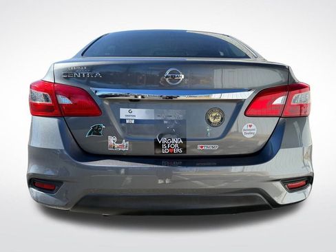 Used 2019 Nissan Sentra S image 5