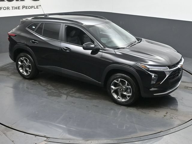 New 2026 Chevrolet Trax LT FWD image 16