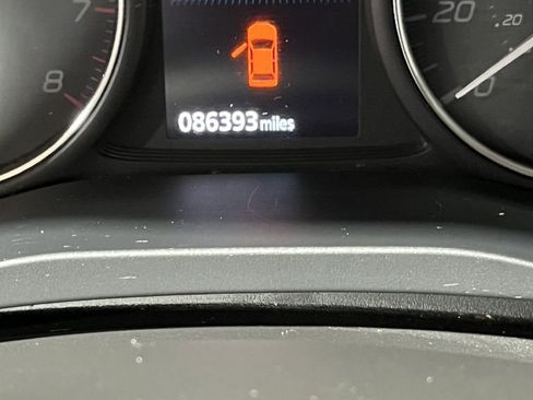 Used 2016 Mitsubishi Outlander SE image 10