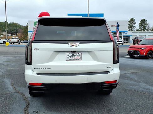 Used 2021 Cadillac Escalade Sport Platinum w/ LPO, Floor Liner Package image 19