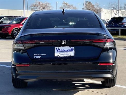 Certified 2025 Honda Accord LX image 5