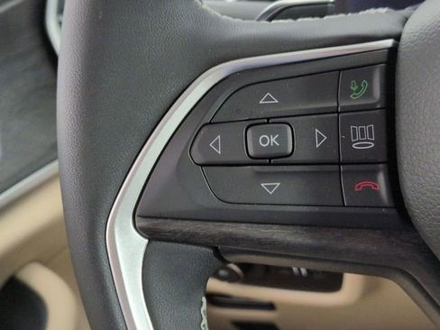 Certified 2025 Jeep Grand Cherokee L Limited image 17