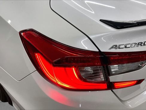 Used 2022 Honda Accord Sport image 29