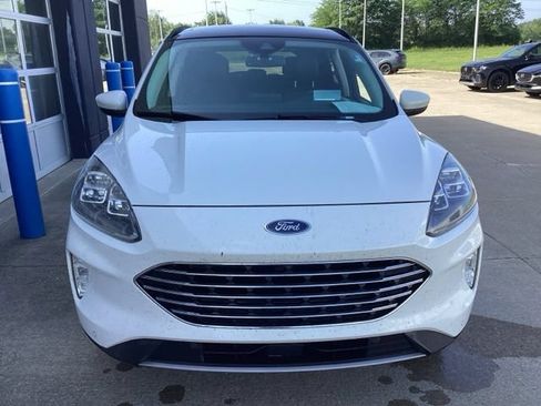 Used 2021 Ford Escape Titanium w/ Titanium Elite Package AWD/4WD image 3