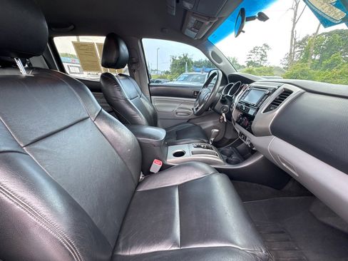 Used 2014 Toyota Tacoma 4x4 Double Cab w/ TRD Sport Package image 8