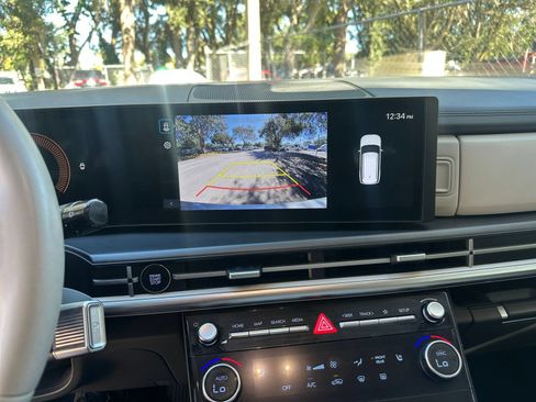 Used 2025 Hyundai Santa Fe SEL FWD image 24