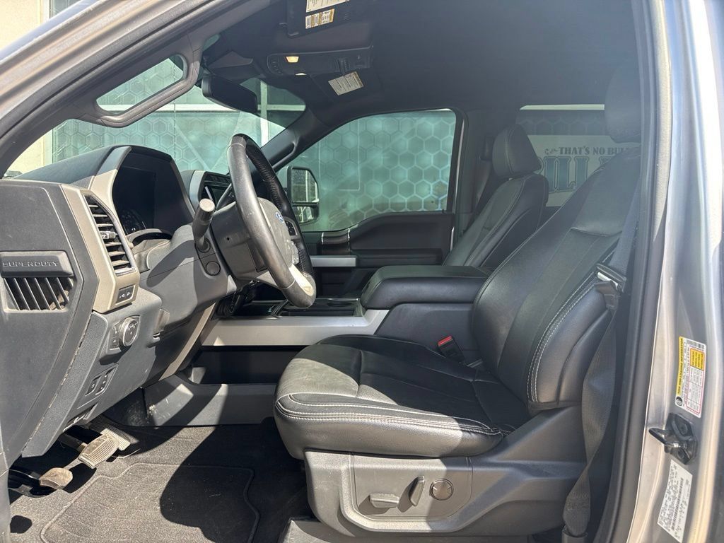 Used 2022 Ford F350 Lariat w/ Lariat Ultimate Package AWD/4WD image 9