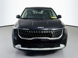 Used 2025 Kia Carnival FWD video 2