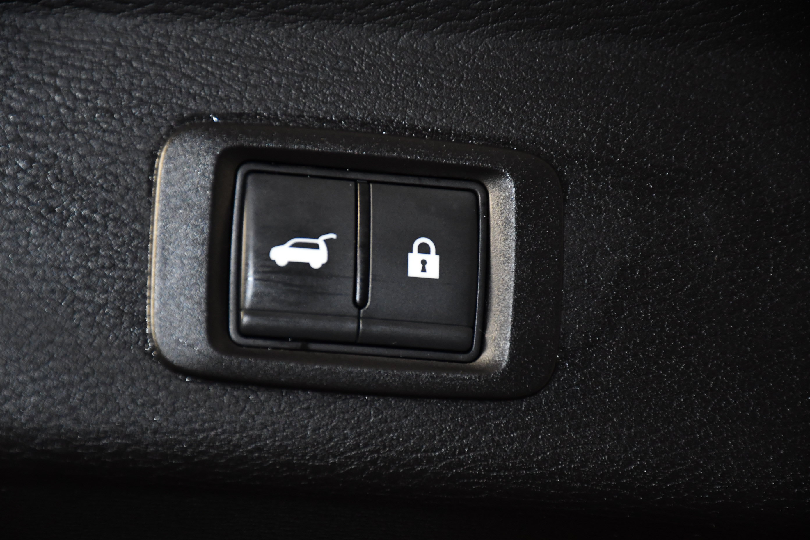 Used 2025 Mitsubishi Outlander SE AWD/4WD image 48