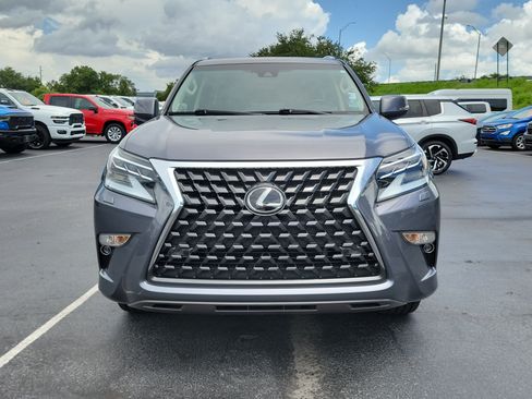 Used 2023 Lexus GX 460 Premium w/ Premium Package AWD/4WD image 2