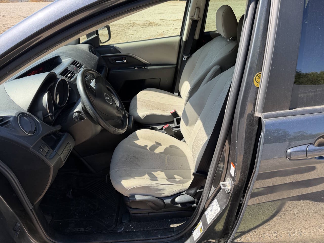 Used 2012 MAZDA MAZDA5 Sport FWD image 19