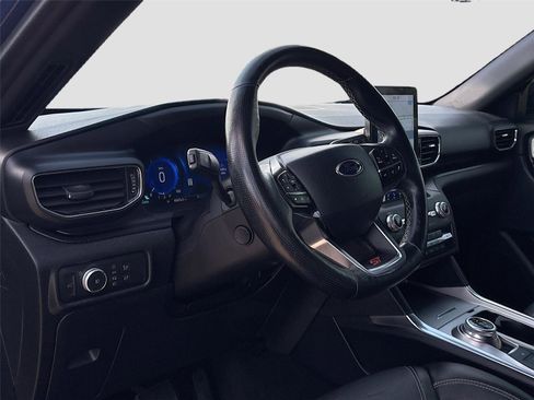 Used 2020 Ford Explorer ST w/ ST Street Pack image 9