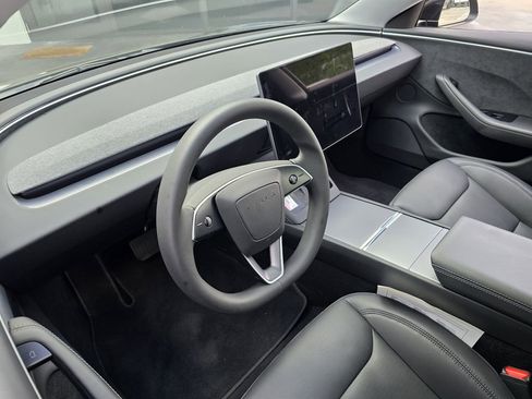 Used 2024 Tesla Model 3 Long Range image 17