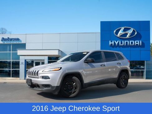 Used 2016 Jeep Cherokee Sport image 1