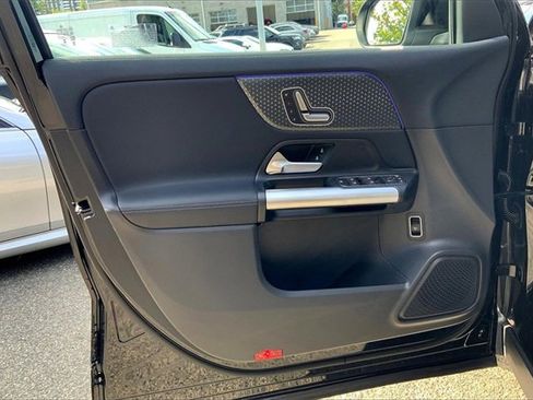 Used 2025 Mercedes-Benz GLA 250 4MATIC image 18