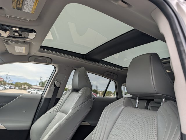 Used 2023 Toyota Venza Limited AWD/4WD image 27