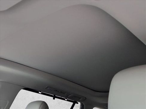 Used 2025 Toyota Grand Highlander AWD Hybrid image 16