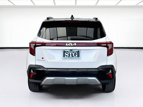 Used 2024 Kia Seltos S FWD image 5