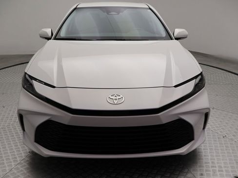 Certified 2025 Toyota Camry LE FWD image 5