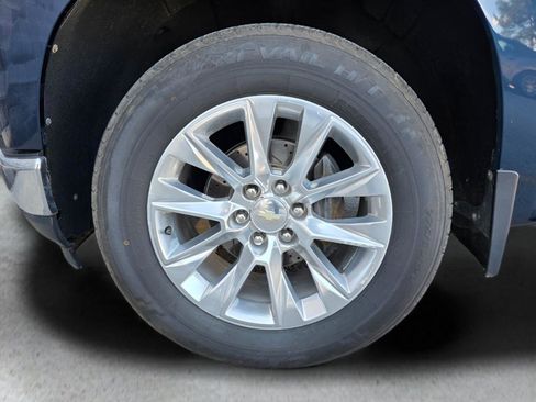 Used 2020 Chevrolet Silverado 1500 LTZ w/ LTZ Plus Package image 12