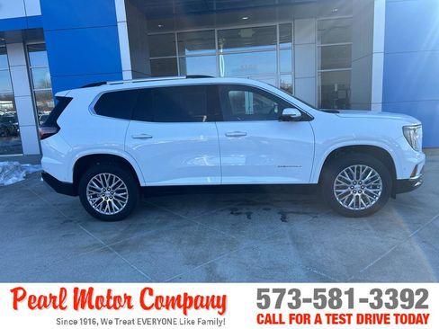 New 2026 GMC Acadia Denali w/ Super Cruise Package image 4