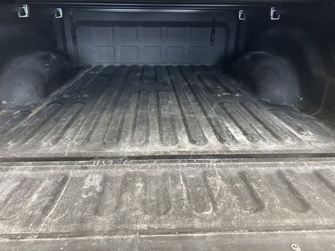 Used 2017 RAM 1500 Laramie image 14