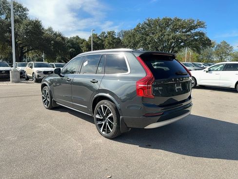 Used 2022 Volvo XC90 T6 Momentum w/ Advanced Package image 4