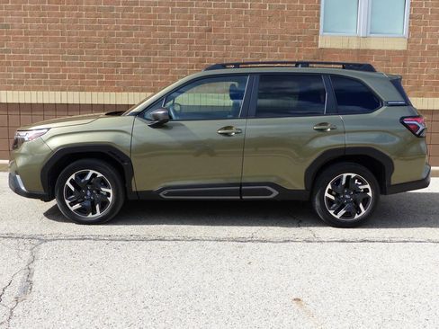 Used 2025 Subaru Forester Limited w/ Popular Package #1 image 7