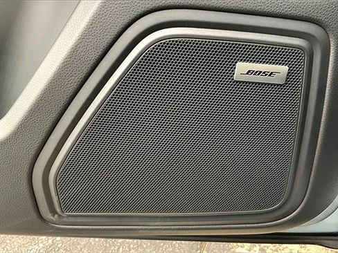 New 2025 Porsche Macan image 33