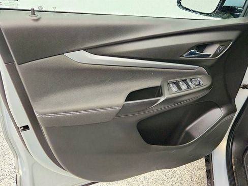 Used 2023 Chevrolet Bolt EUV LT w/ Comfort Package image 10