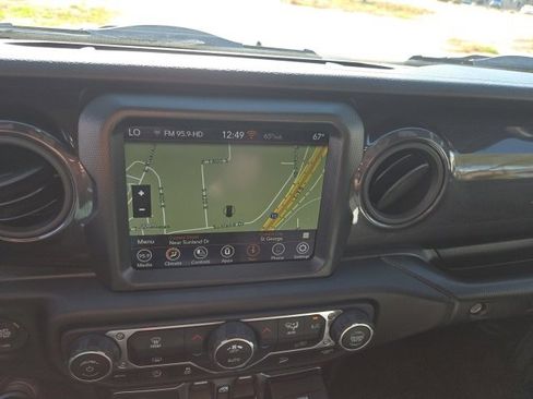 Used 2021 Jeep Wrangler Unlimited Sport image 9