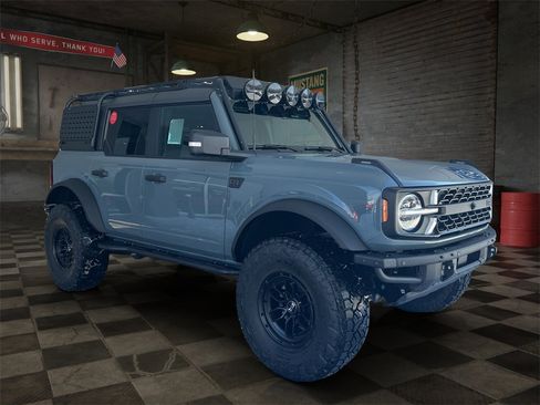 New 2025 Ford Bronco Badlands image 27