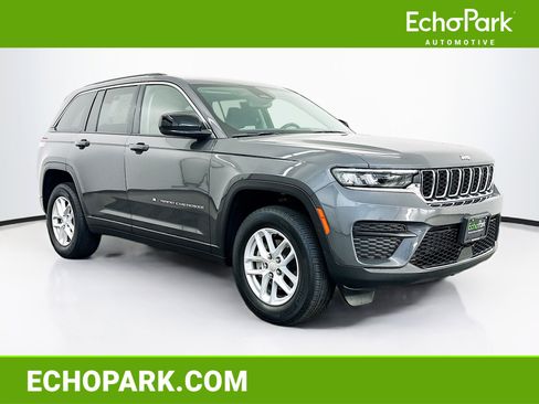 Used 2023 Jeep Grand Cherokee Laredo X AWD/4WD image 1
