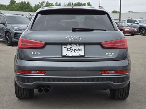 Used 2018 Audi Q3 2.0T Premium Plus w/ Premium Plus Package AWD/4WD image 6