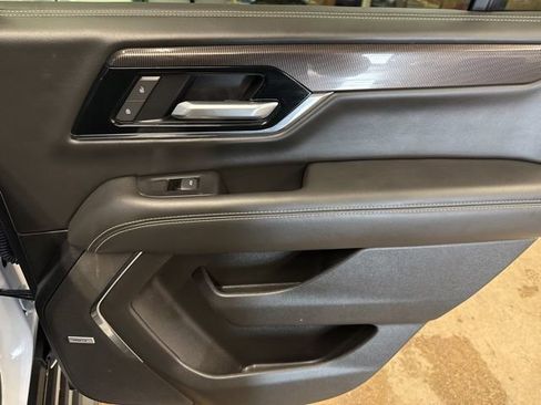 Used 2025 GMC Yukon Elevation w/ LPO, Floor Liner Package image 25