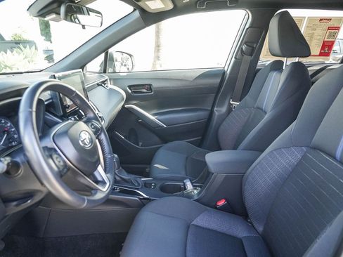Used 2024 Toyota Corolla Cross AWD Hybrid w/ Moonroof Package image 18