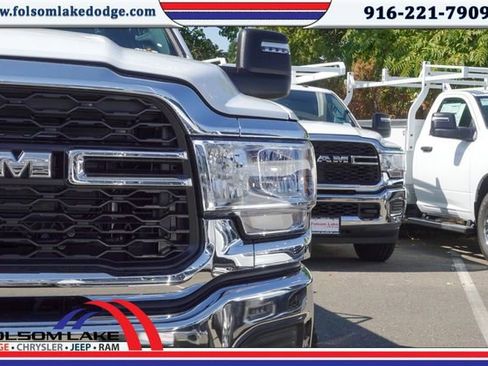 New 2024 RAM 2500 Tradesman w/ Chrome Appearance Group image 3