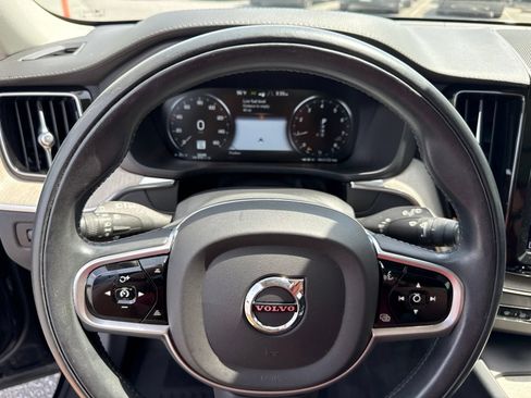 Used 2021 Volvo XC60 T5 Inscription w/ Climate Package AWD/4WD image 34