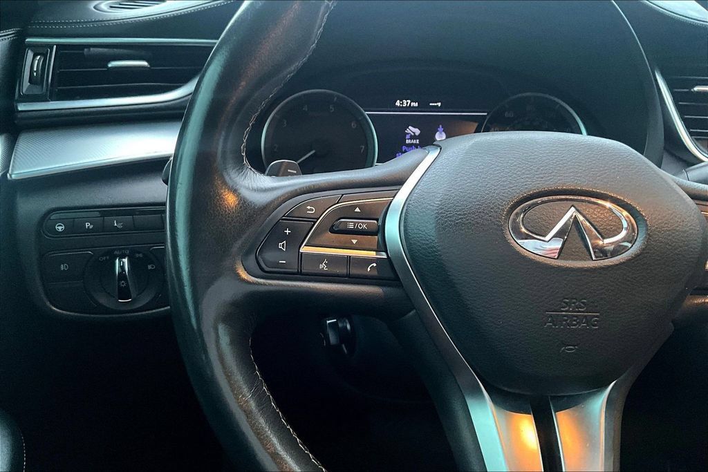 Used 2019 INFINITI QX50 Essential w/ Proactive Package AWD/4WD image 11