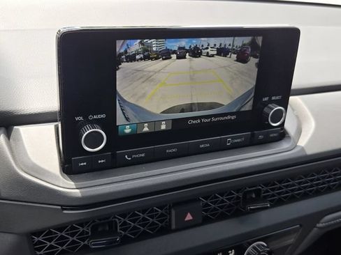 Used 2025 Honda Accord LX image 17